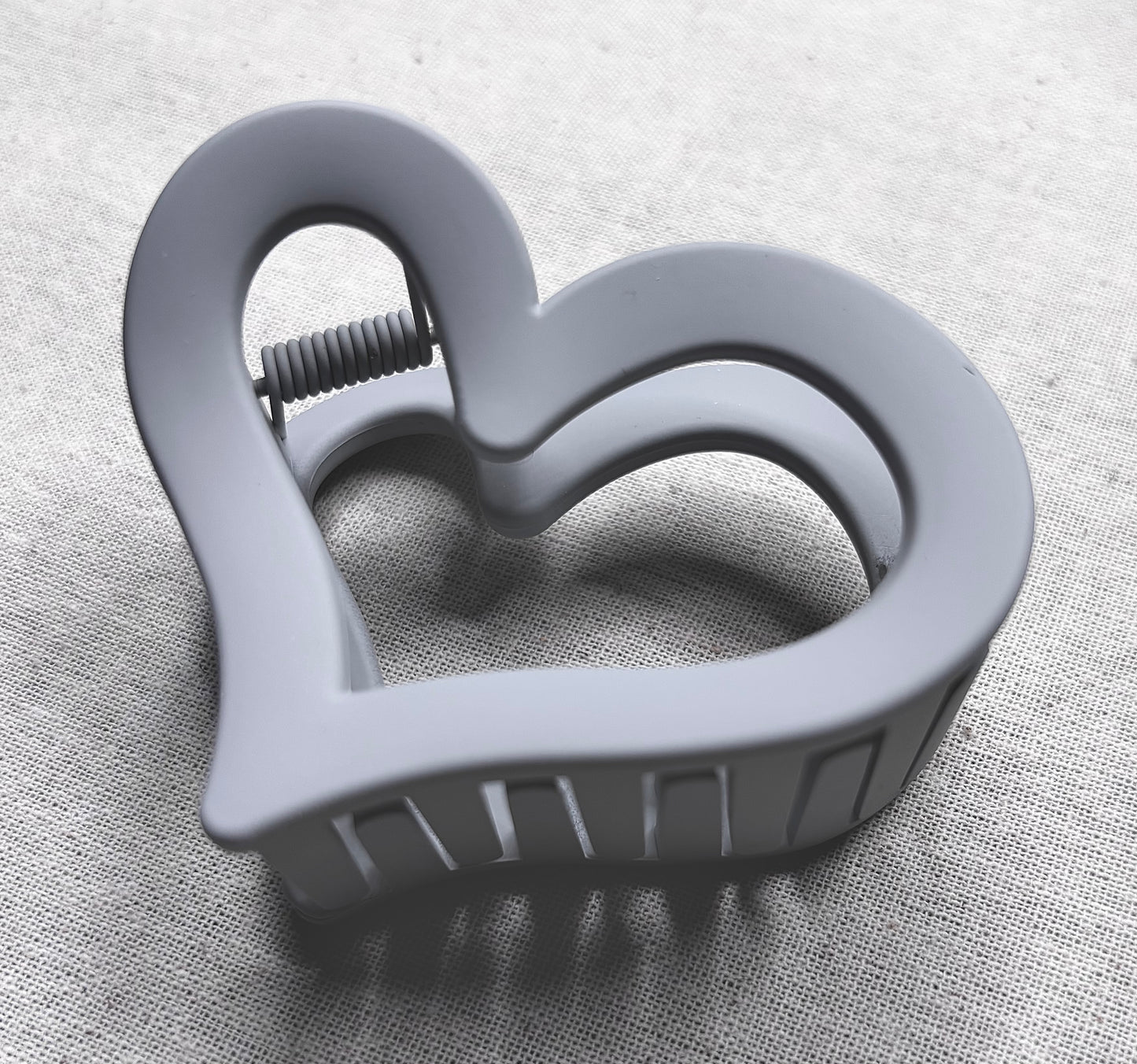 Haarspeld hart vorm, matte kleur, 6,5 cm