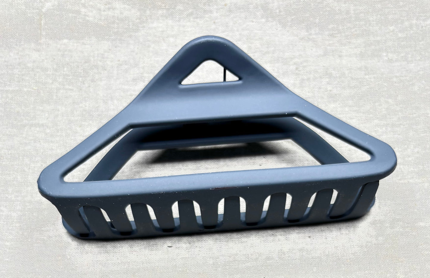 Grote speld trapezium, matte kleur, 13 cm