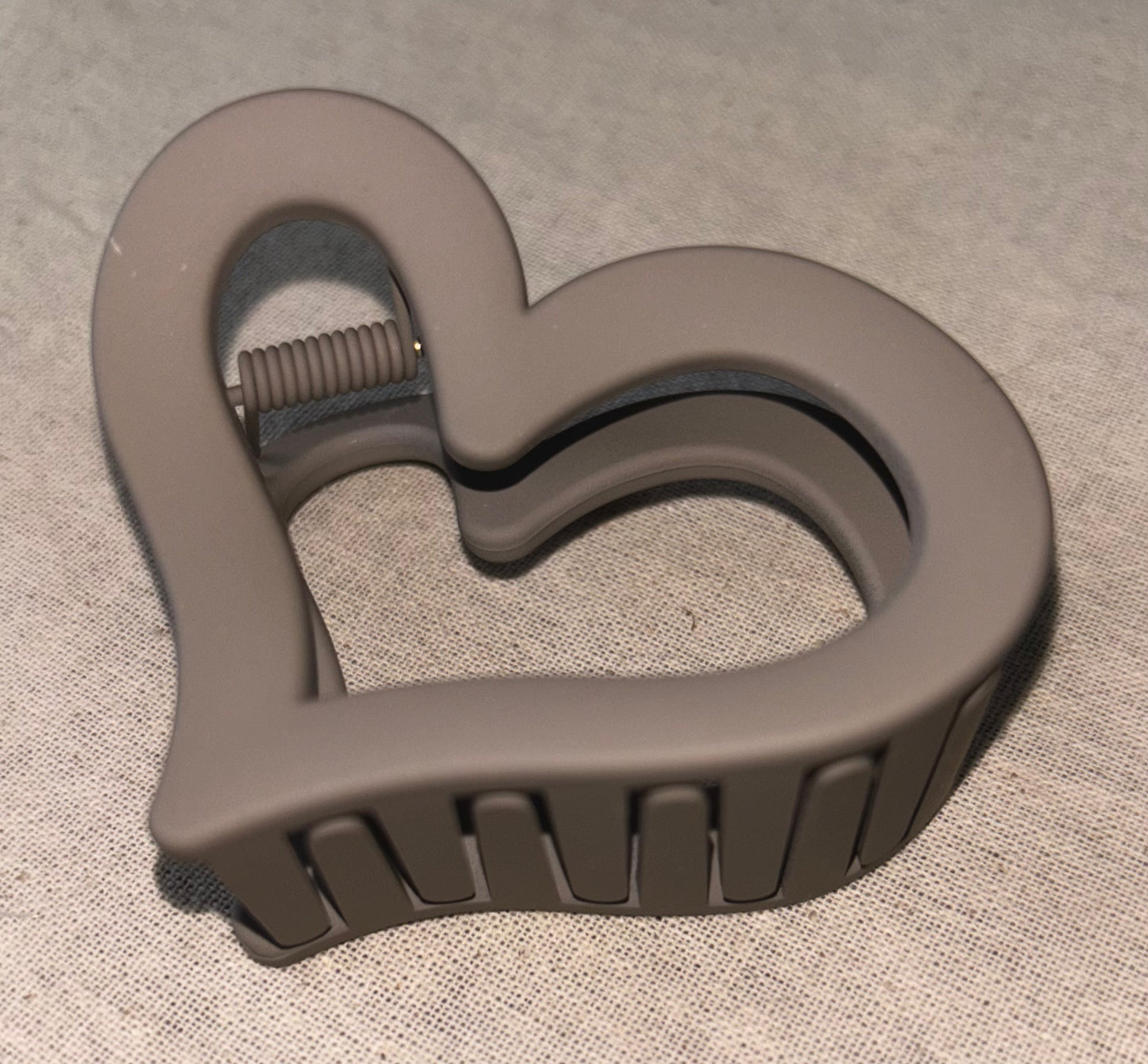 Broche ovale, couleur mate, 11 cm
