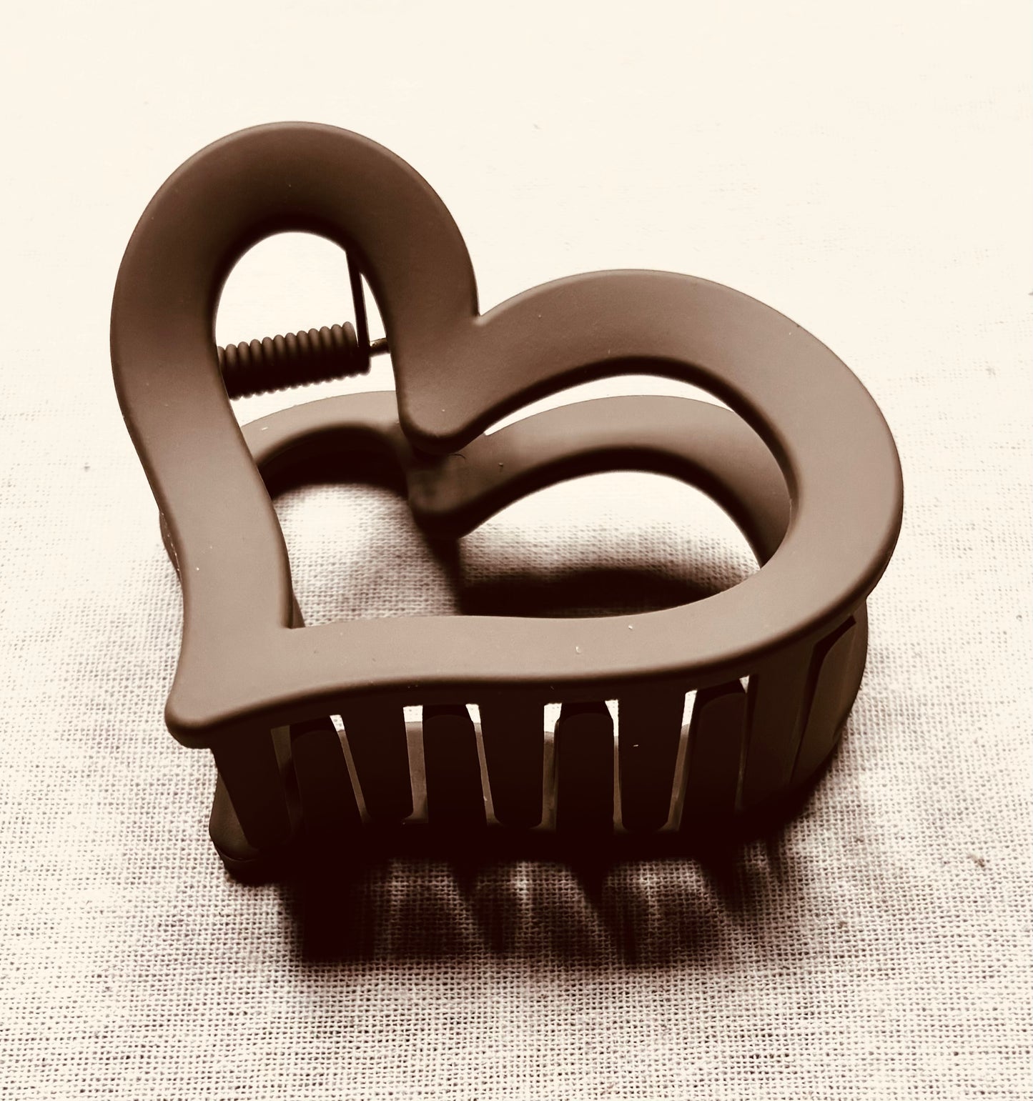 Broche ovale, couleur mate, 11 cm