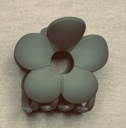 Haarspeld bloem, matte kleur, 7 cm