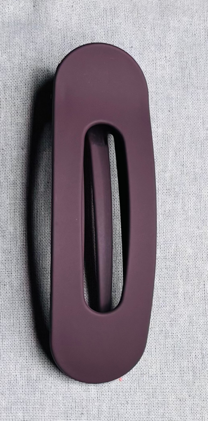Oval brooch, matte color, 11 cm