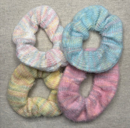 Scrunchie, knitted, pastel multicolour