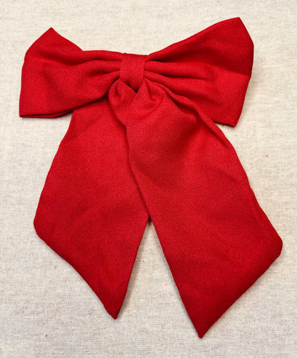 Hairpin with classic bow, stylish